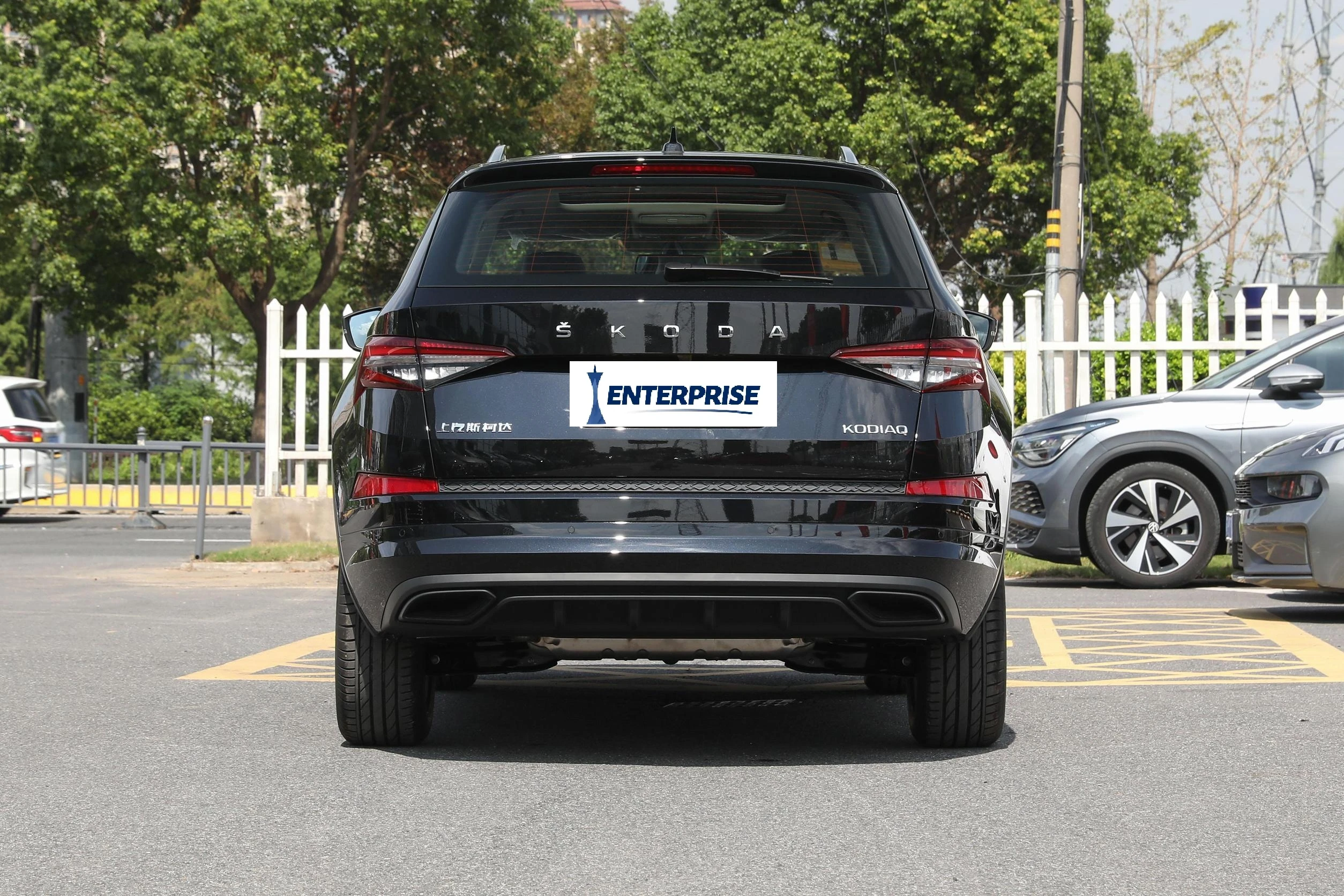 Низкая цена Kodiaq 2025 TSI380 7 мест 4WD 4X4 средний внедорожник автомобиль Skoda автоматические новые автомобили в Китае