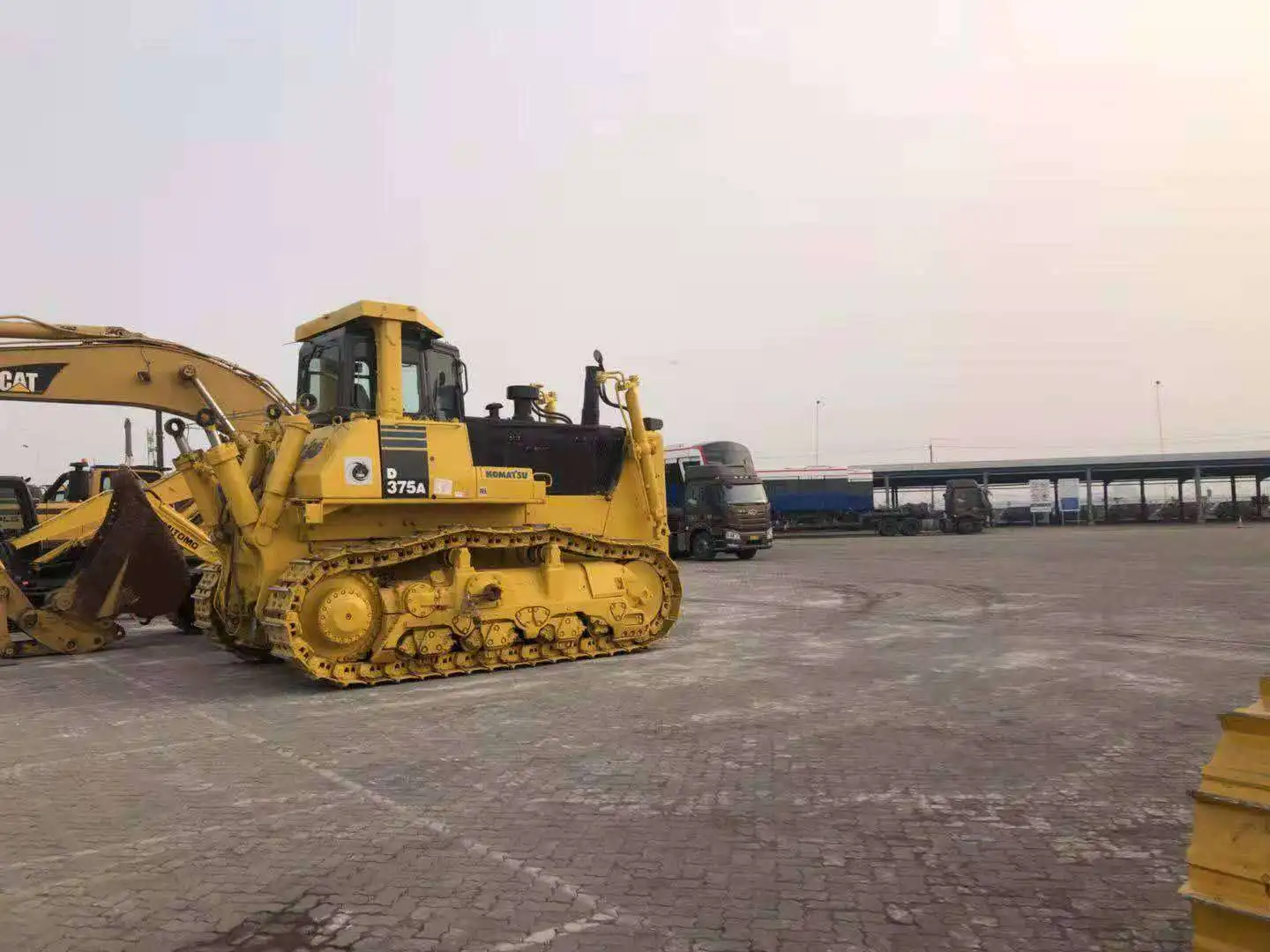 Тяжелая техника б/у бульдозер komatsu d375A d375a гусеничный с мощным рыхлителем d375a-3 d375a-6