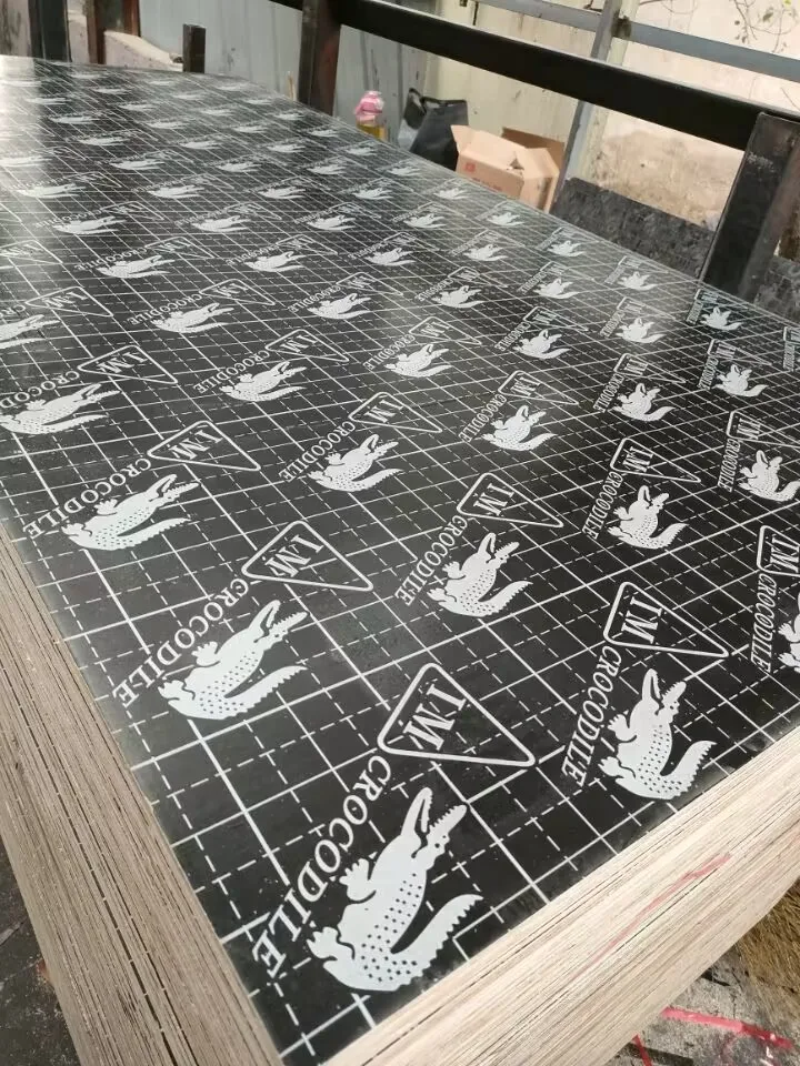 Chinese Factory Price 18mm Black Film Face Plywood For Concrete Formwork / Finger Joint Film Faced