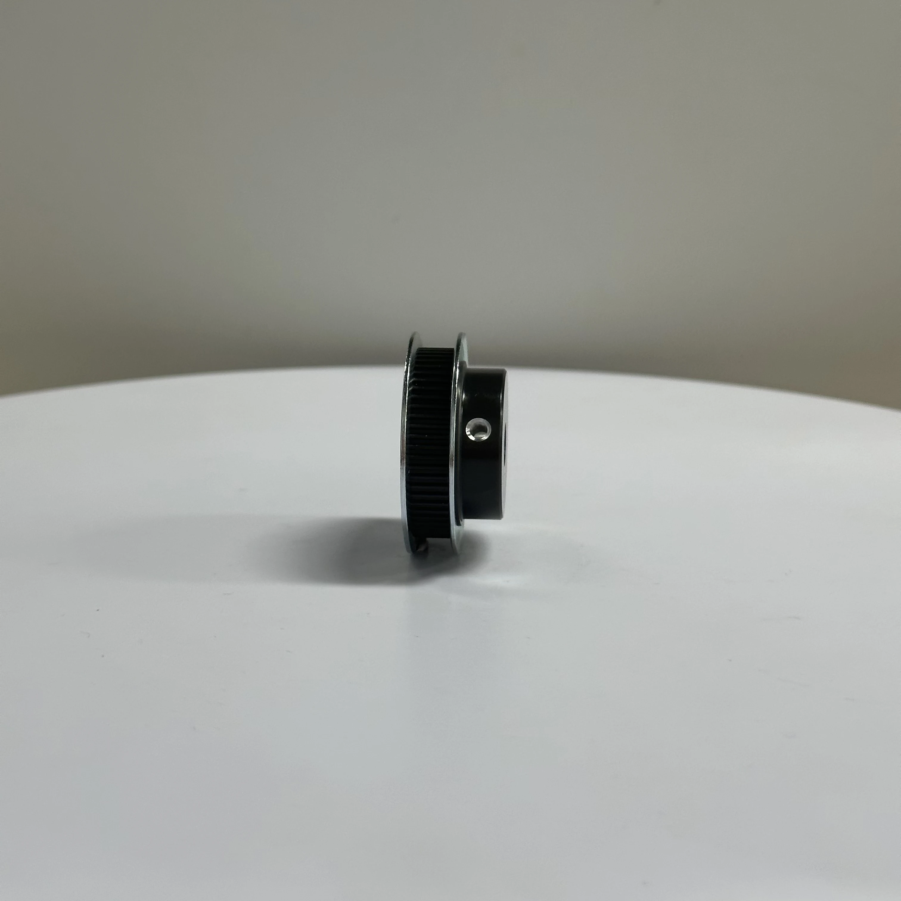 Direct Supply CNC Machined High Quality Anodizing Aluminum Timing Belt Pulley with 2 Threaded Holes for Machinery