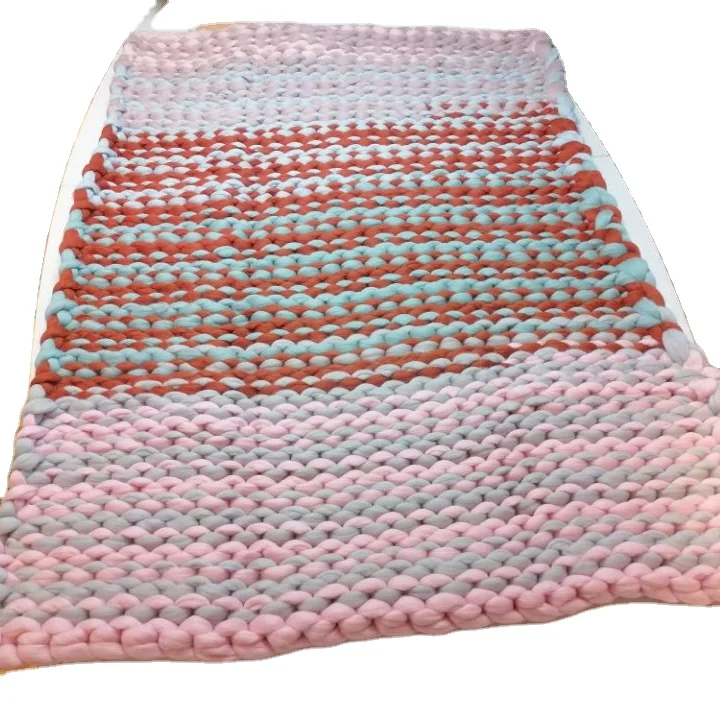 Современное вязаное одеяло ручной работы из смешанной исландской шерсти и синельных полосок разных цветов