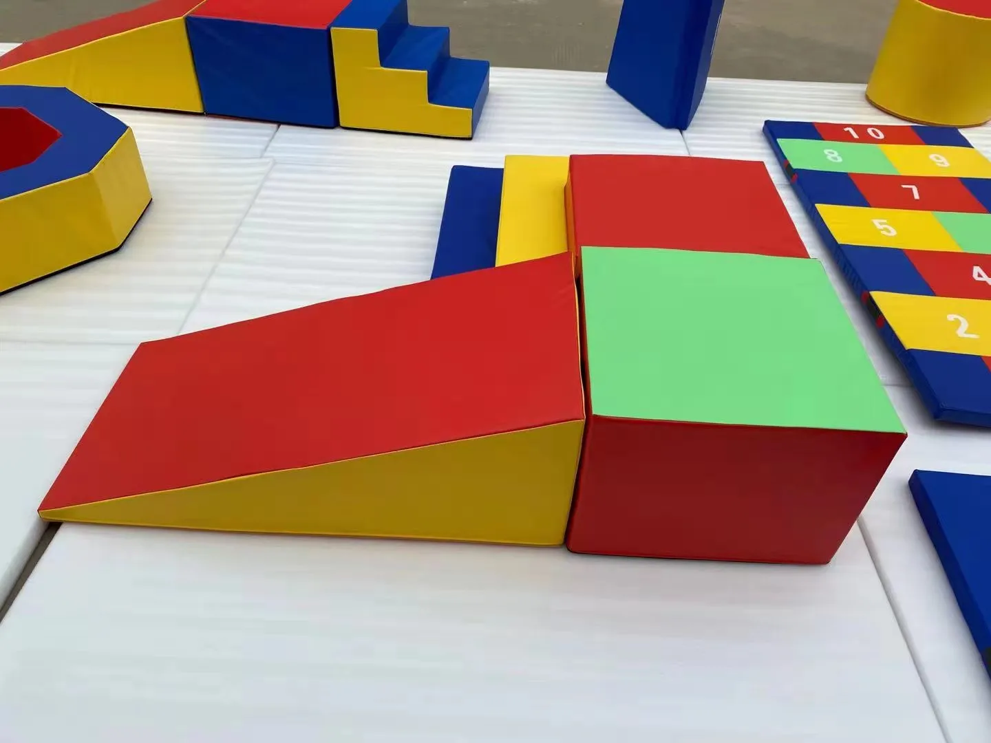 Factory Selling Colorful Pvc Trainer Exercise Folding Gymnastic Mats