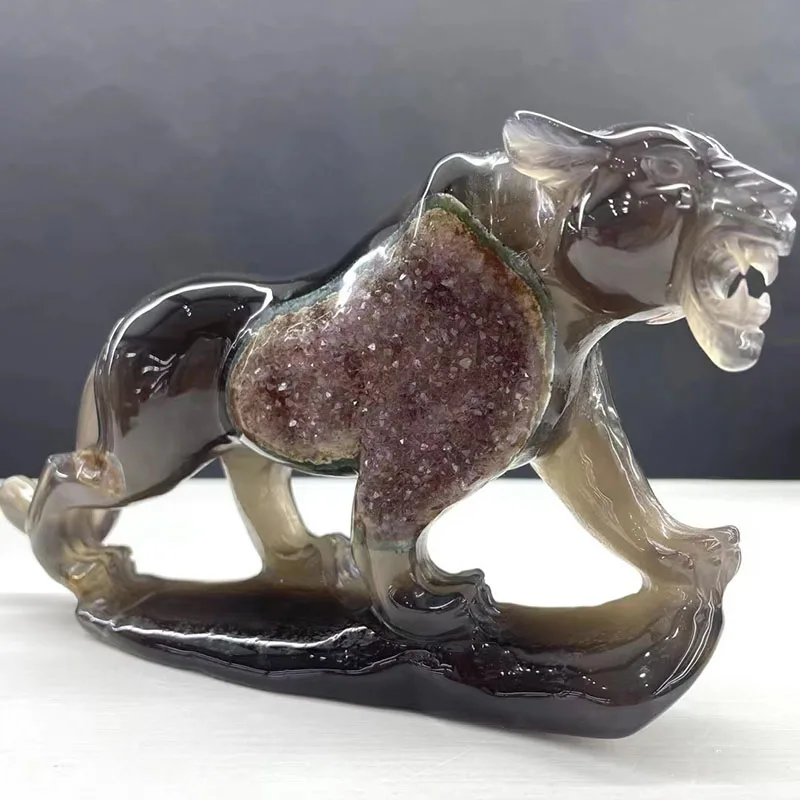 fine good quality agate tiger eye crystal hang caved animal leopard statue