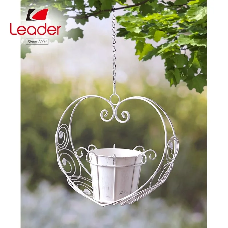 New Decorative Outdoor Garden Iron Hanging Flower Pot Metal Hanging Heart Planters