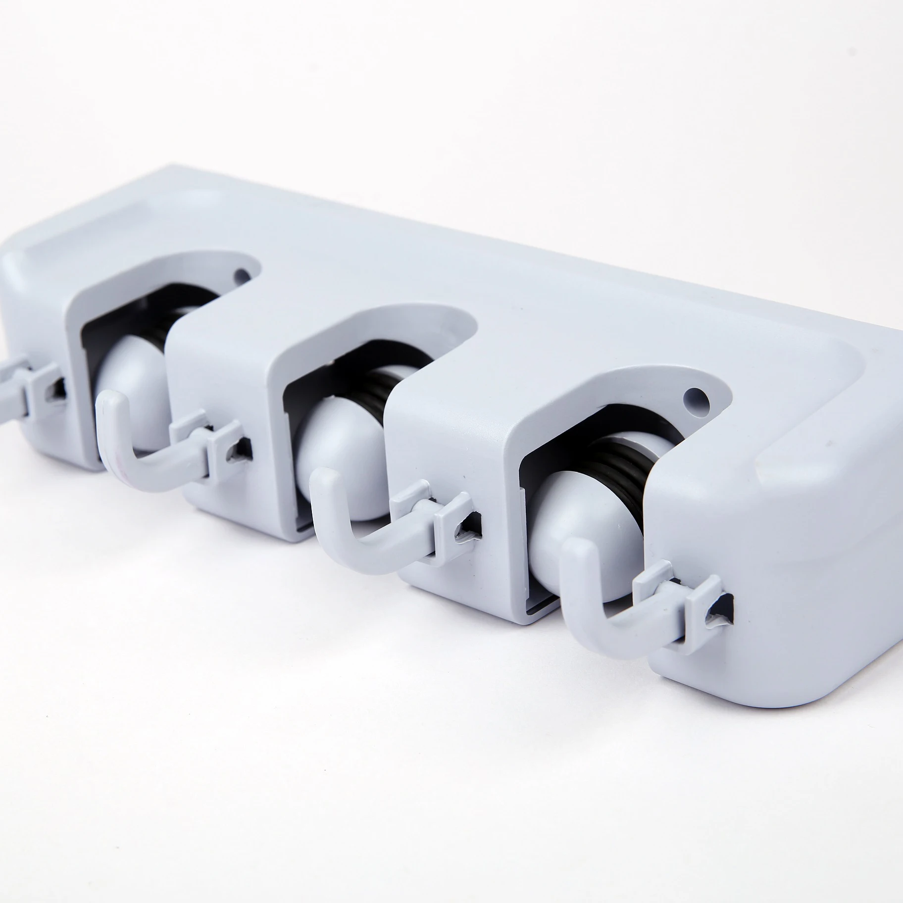 Widely Used Multifunction Mops And Broom Holder Broom Mops Handle Holder