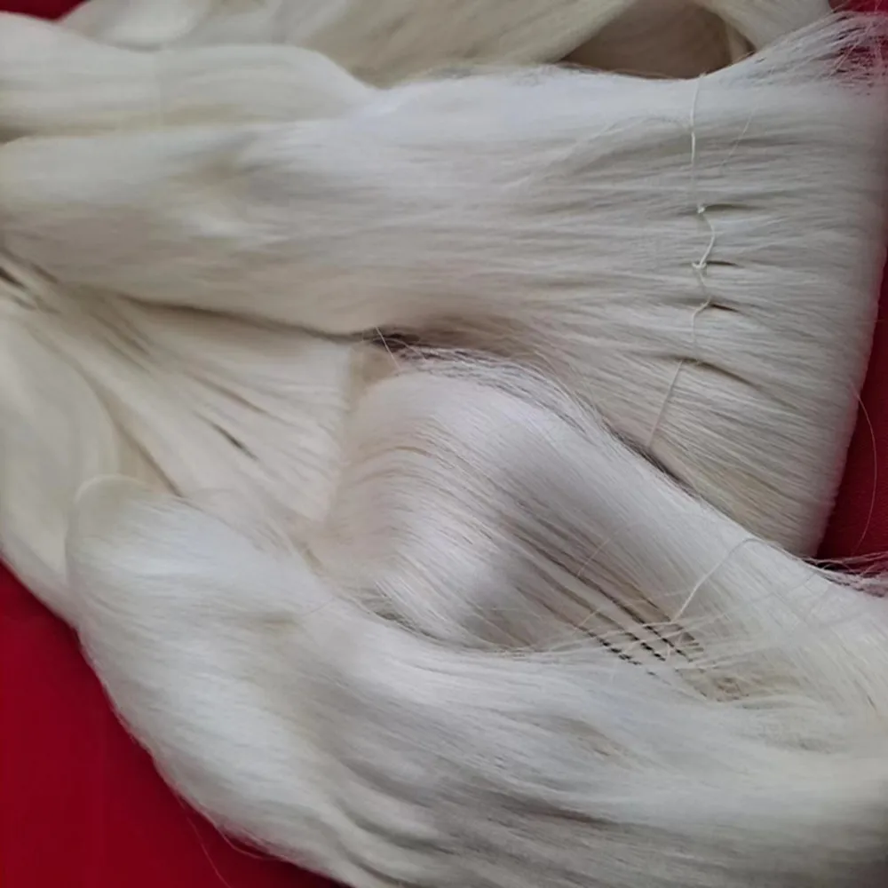 Pure natural mulberry silk smooth hand woven silk yarn