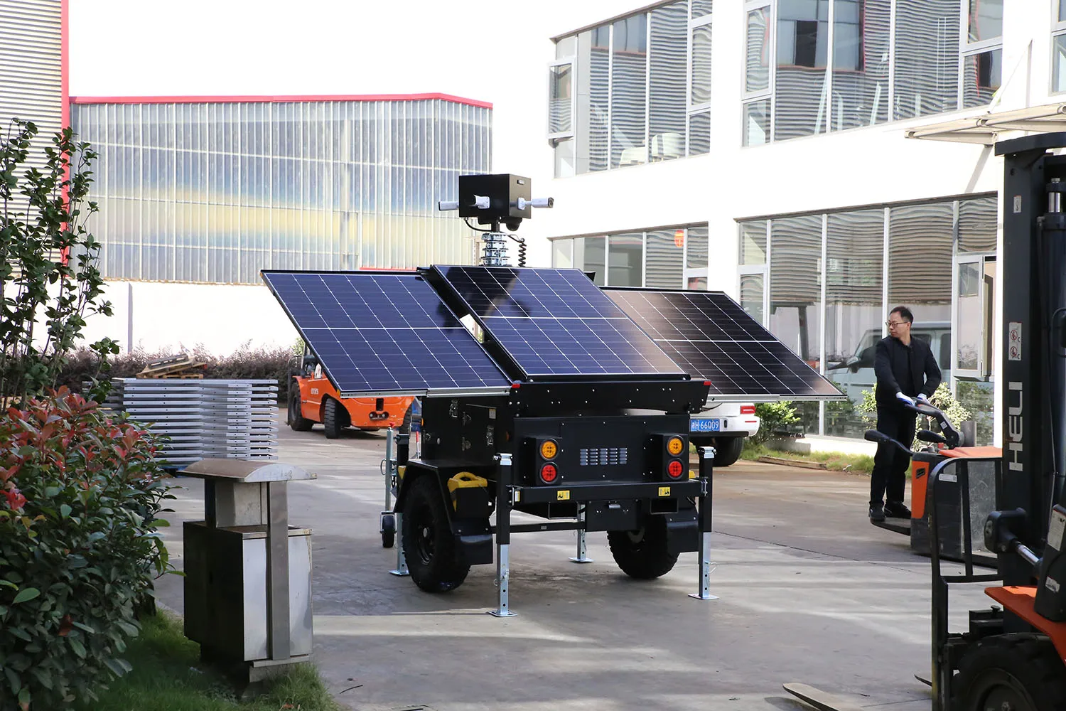 Solar Surveillance Trailer with Horn