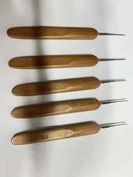 0.75mm  Dreadlocks Crochet Hook for Hair With Bamboo Handle Crochet Needle Steel Crochet Hook Lock for Braid Craft