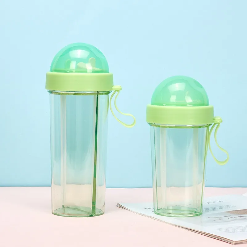 Hot Sale 420ML/600ML Portable Dual Use Plastic Water Bottle With 2 Straws