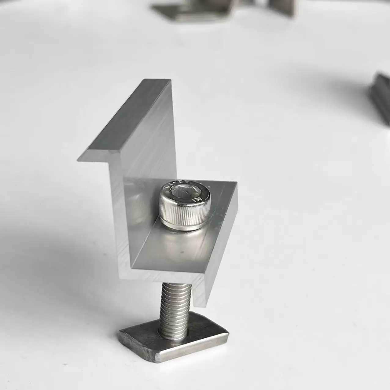 aluminium alloy pv brackets mid and end clamp for photovoltaic panel mounting system