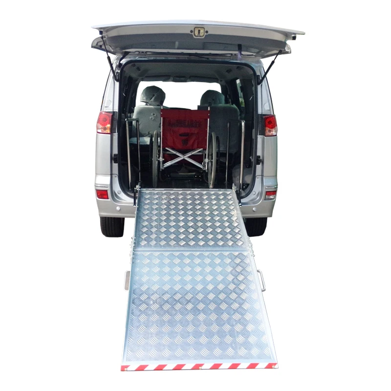 Car Wheelchair Ramp Aluminum Manual Folding Lift Ramps For Van Minivan For The Disabled Wheelchair Users Loading 350Kg