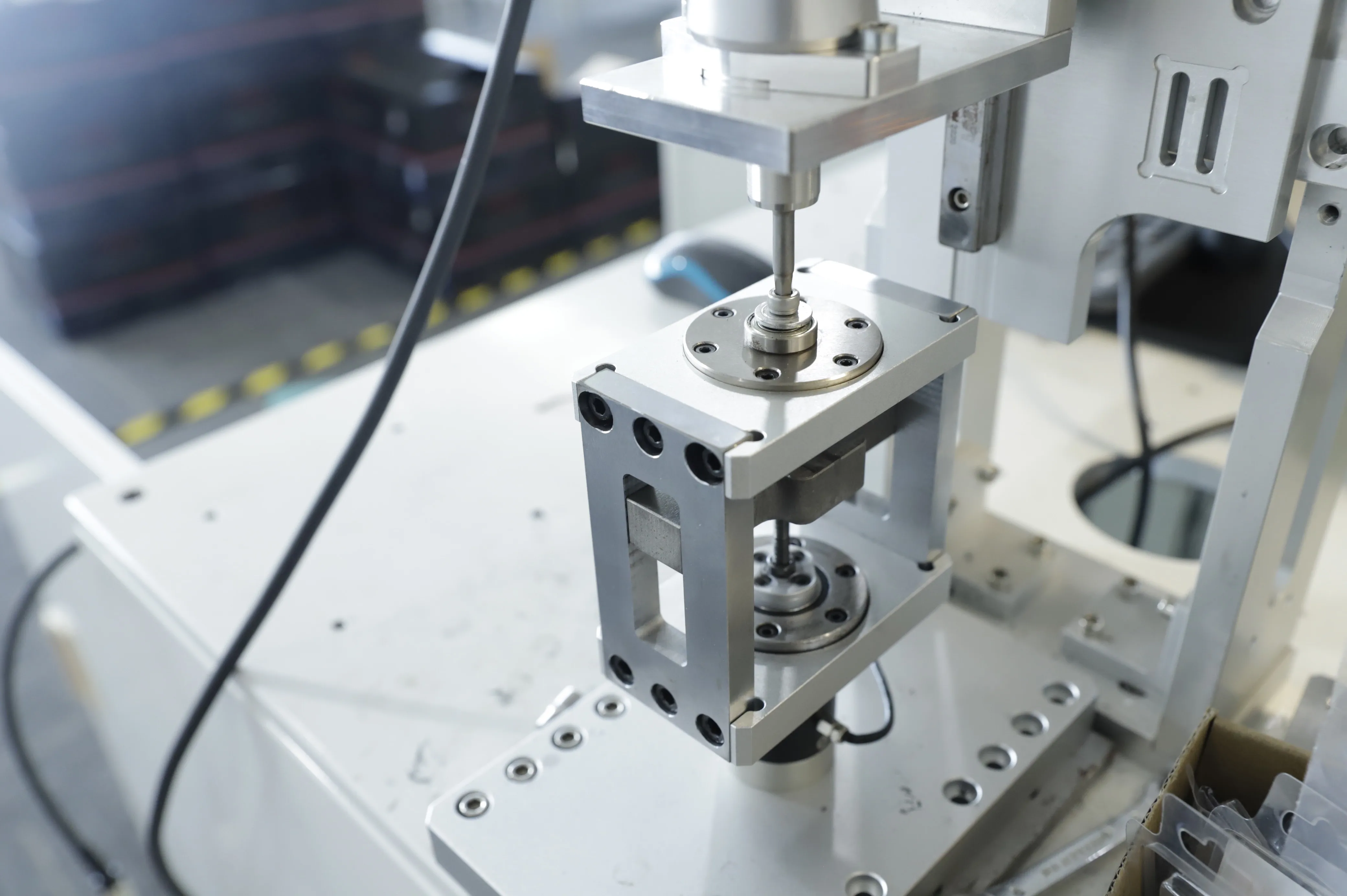 Digital display torque gun charged action wrench electric wrench impact for heavy-duty applications