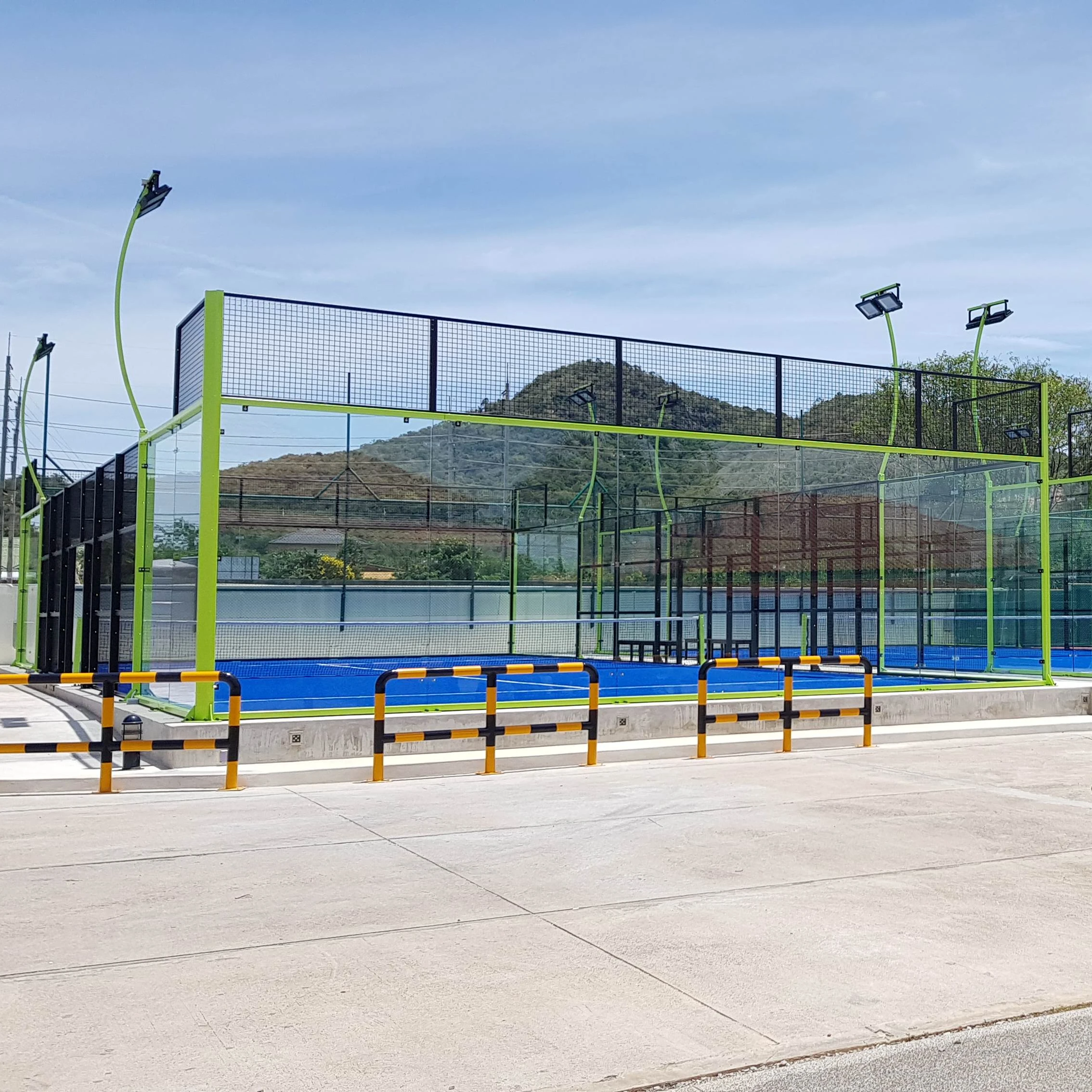 Factory Wholesale Panoramic Padel Tennis Courts Play Padel Courts
