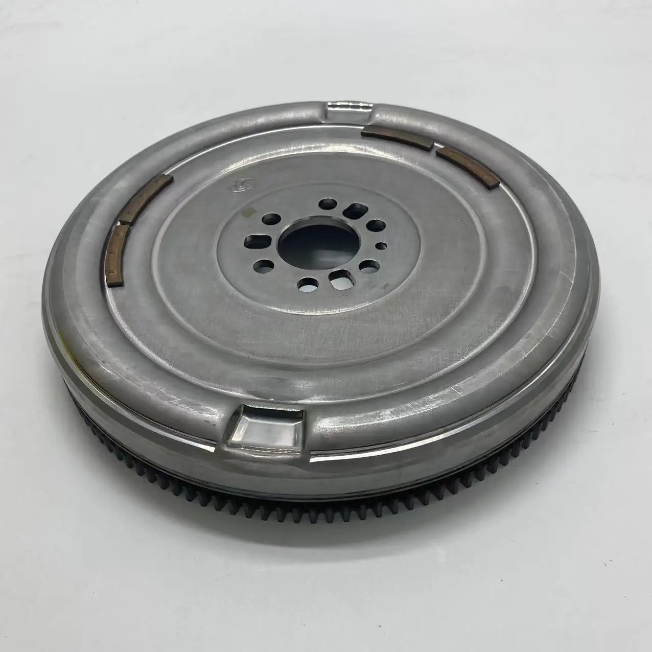 Оригинальный маховик 129 C dual mass 1 4 04E105266J 415068209 4150682090 036105266E 03F105266B 03F105266C