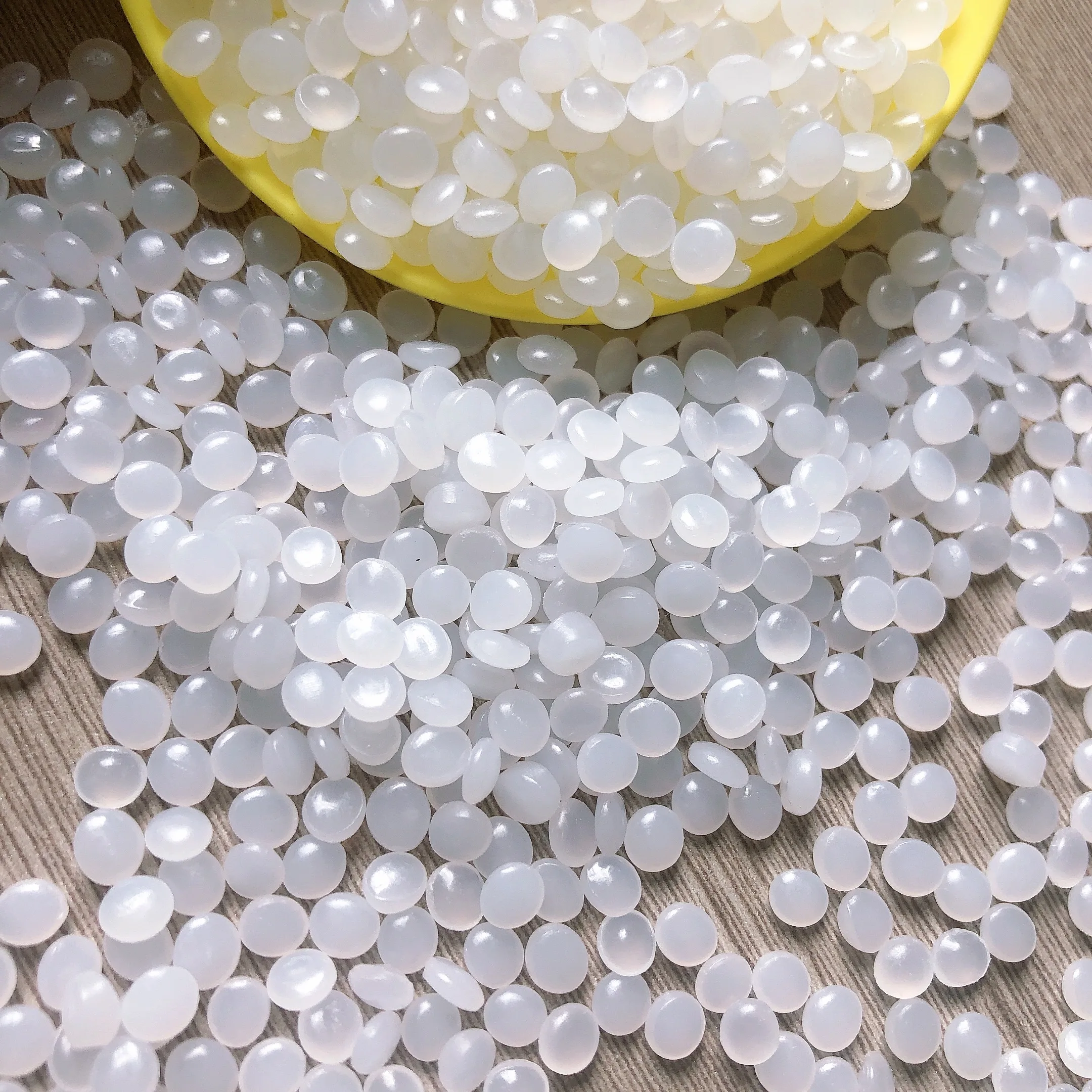Low price white granular GPPS plastic particle injection material: Chi Mei GPPS PG33