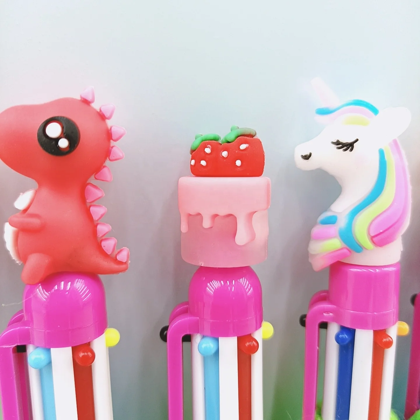 Wholesale cartoon cute rainbow plush 6 color fluffy unicorn pen for kids