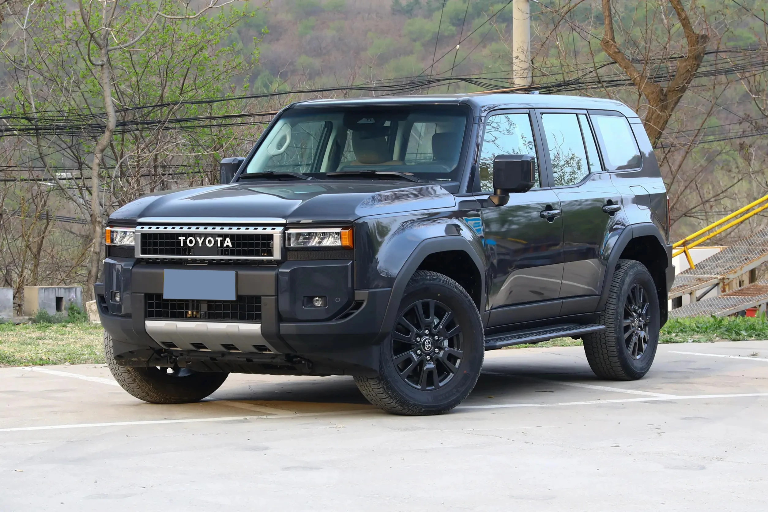 2024 Новый PLC300 внедорожник большой дизельный автоматический AWD кожаные сиденья R18 шины панорамный люк на крыше левое рулевое управление сделано в Китае