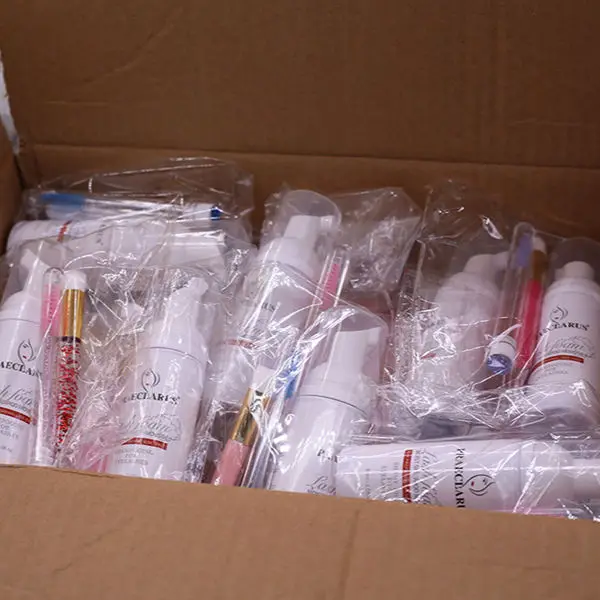 Free Sample Eyelash Cleaning Foam Pump Design Gentle Cleansing Eyelash Shampoo Lash Bath