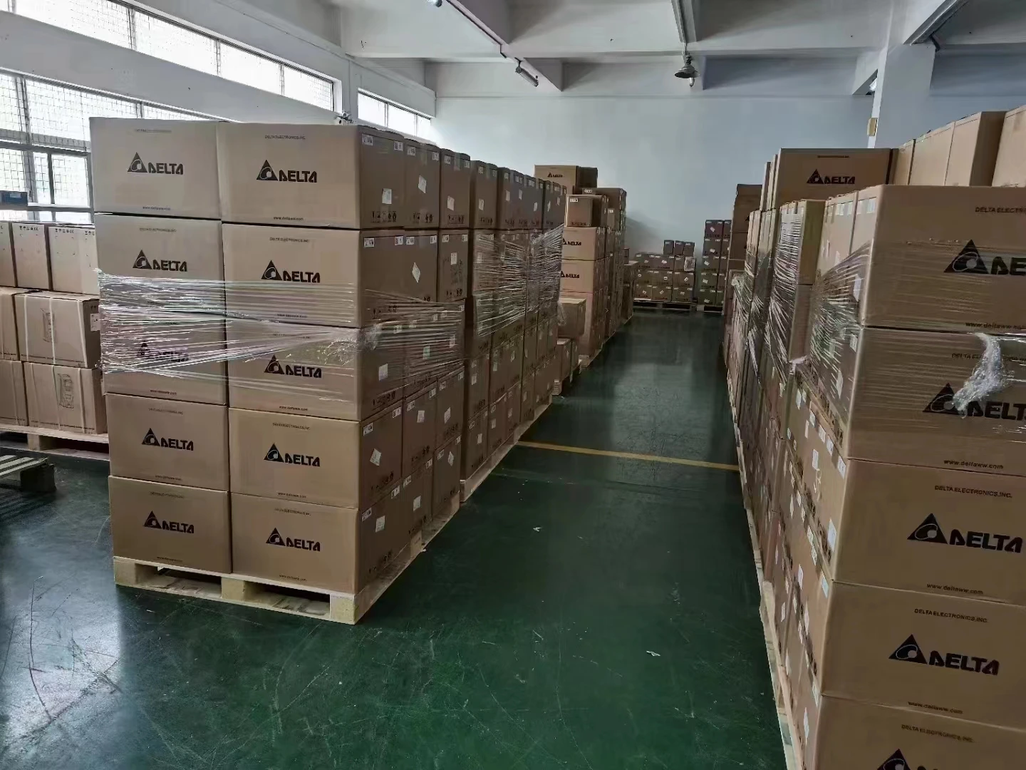 Original Delta PLC programmable controller module DVP20ES200RE with good price