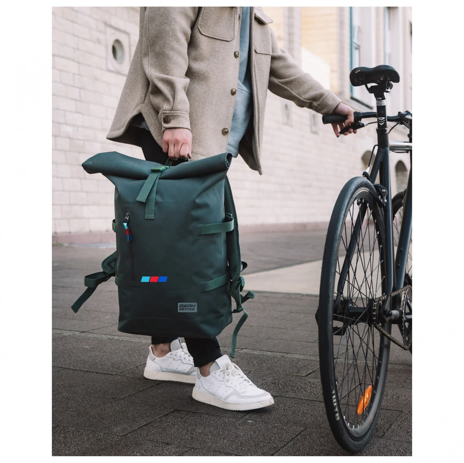 30L Fashion Urban Leisure Nylon Polyester Rolltop Daypack Sports Backpack