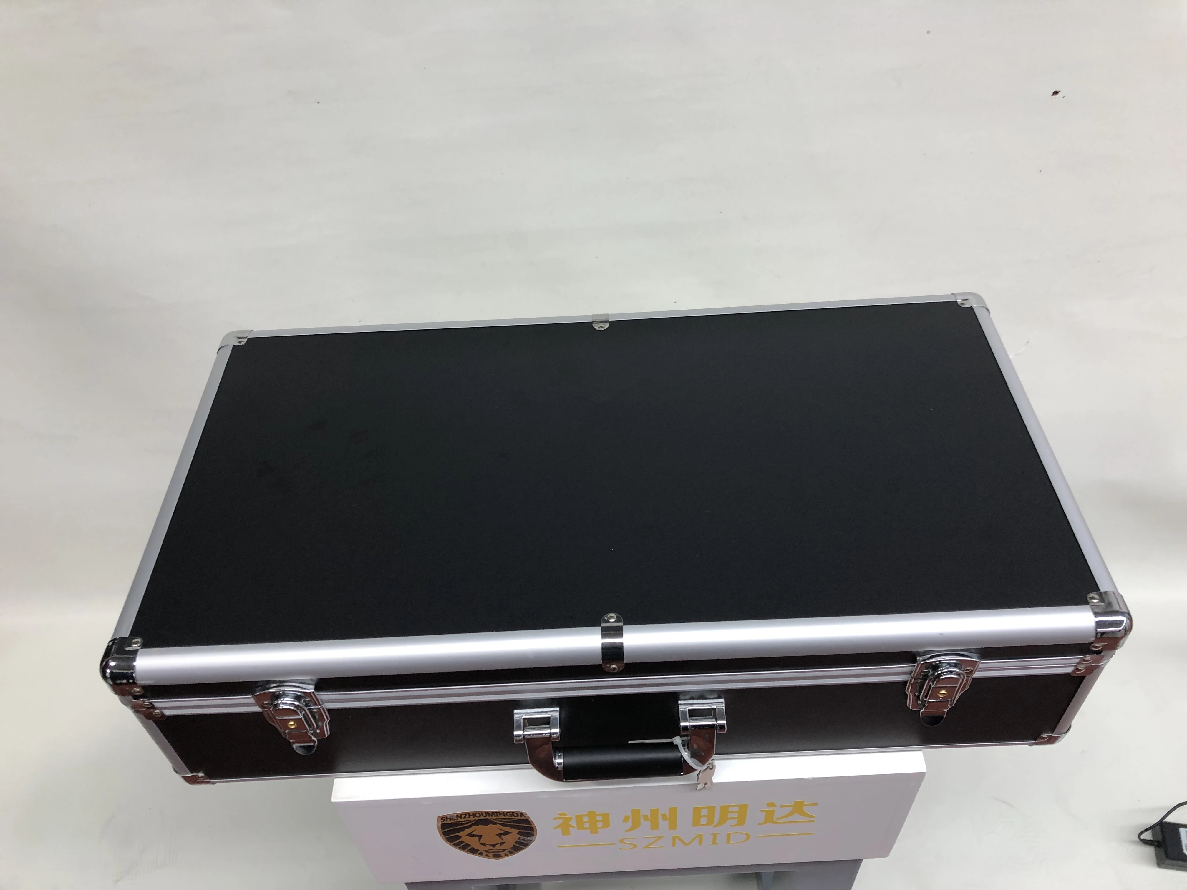 
SZMD DZ03 PRO UAV strike gun UAV countermeasure equipment Aircraft detection defense strike system 