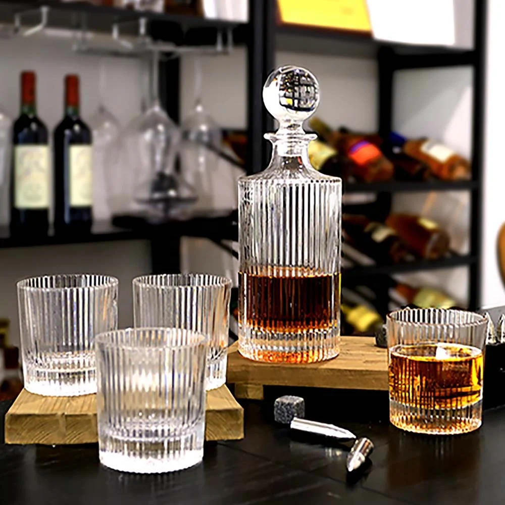 Wholesale New Design Premium Vertical Stripes Thick bottom Lead Free Crystal Whiskey Decanter Vodka Decanter for Wine
