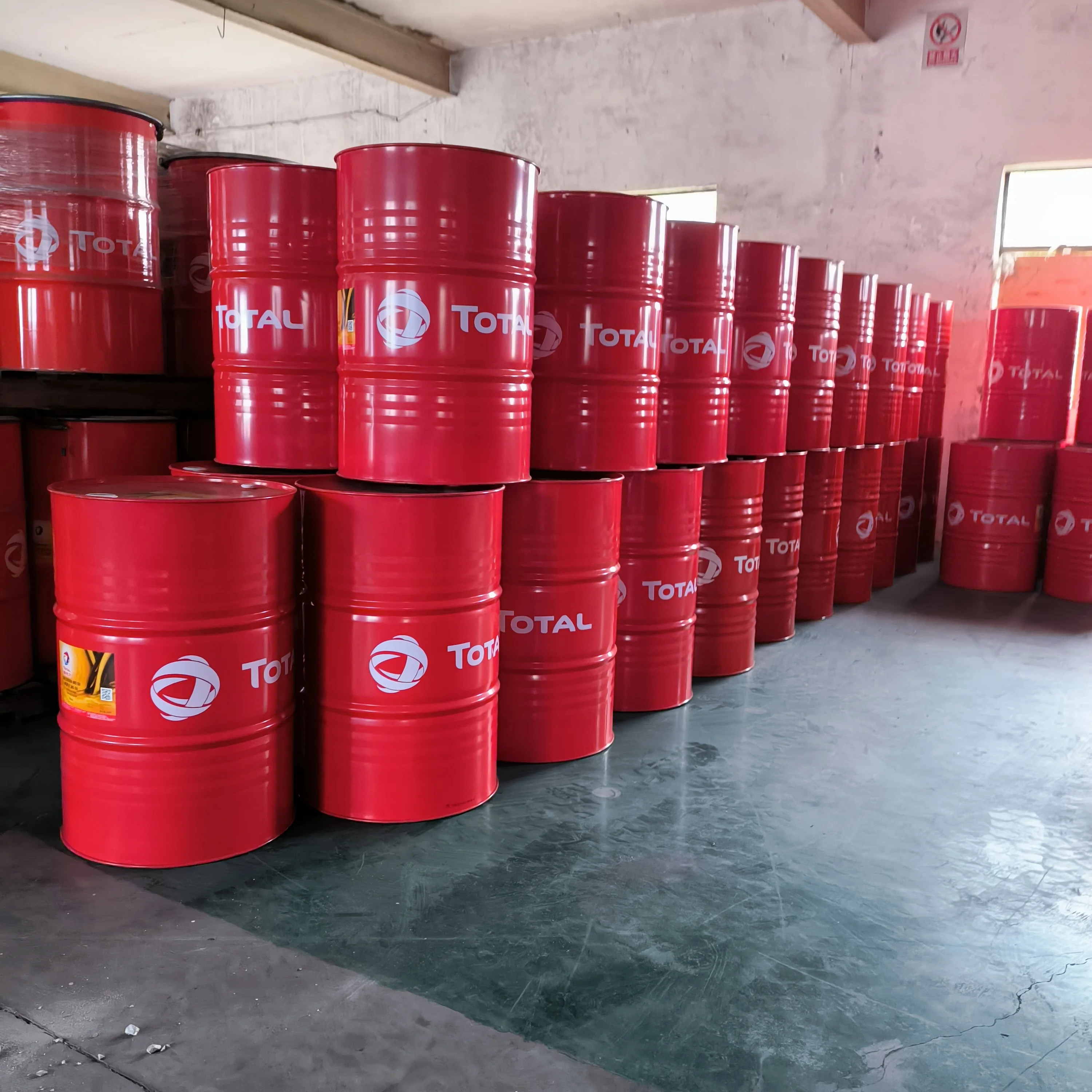 TOTAL SERIOLA AB  Alkyl benzene heat transfer oil 208L