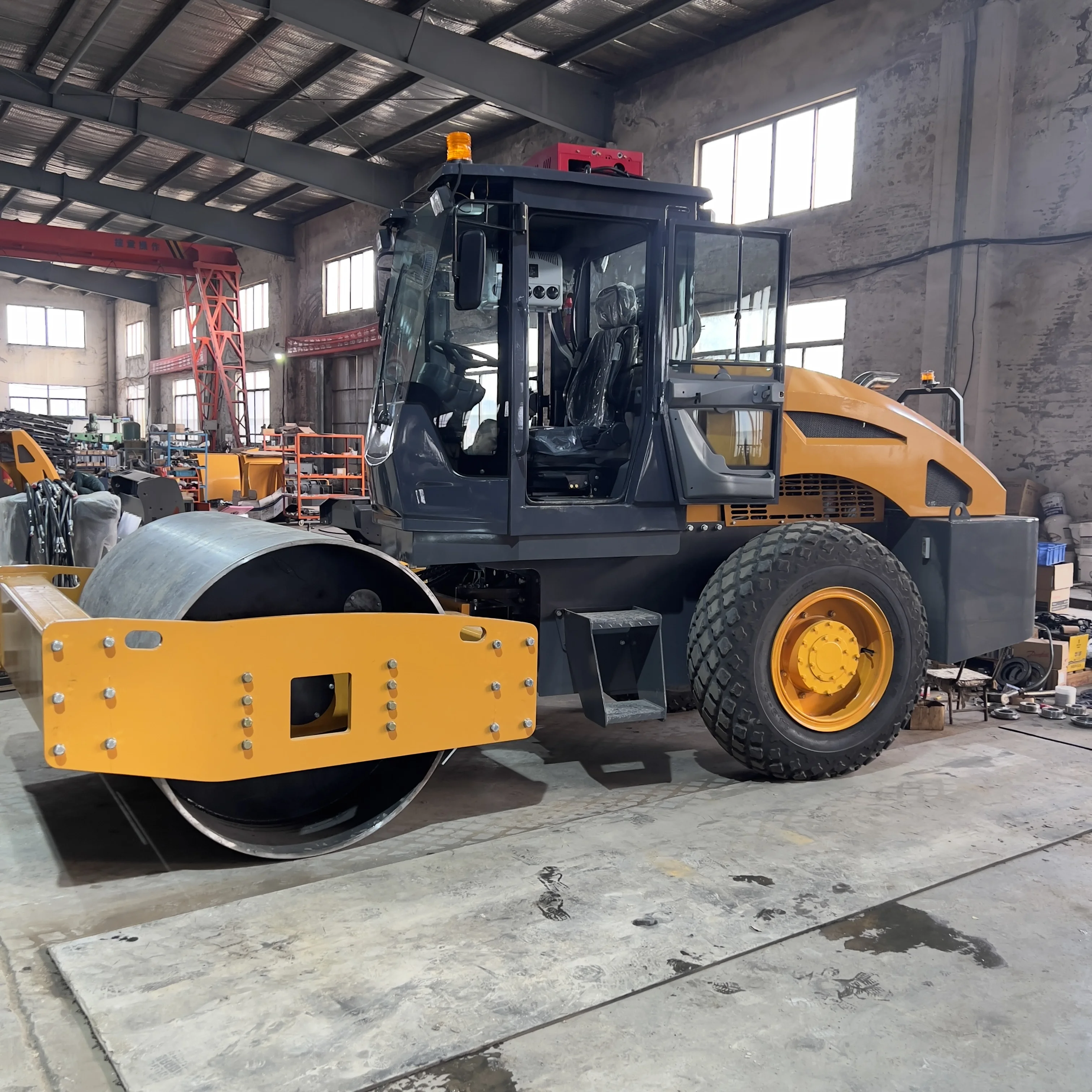 high quality 4 ton 5 ton 8 ton hydraulic vibratory road roller new road machinery ride on road roller