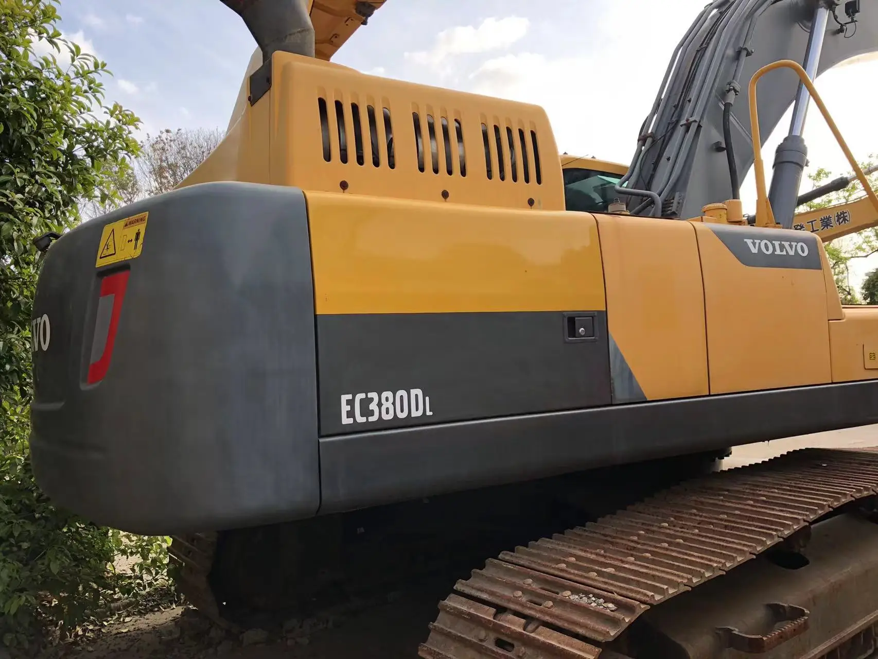 Used Volvo EC380D hydraulic excavator from China with good quality