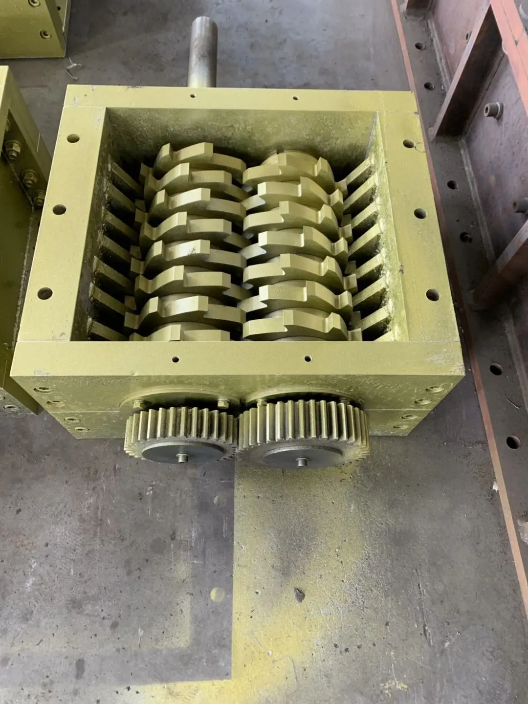 Factory Price small plastic shredder blades shredder chamber box in good quality