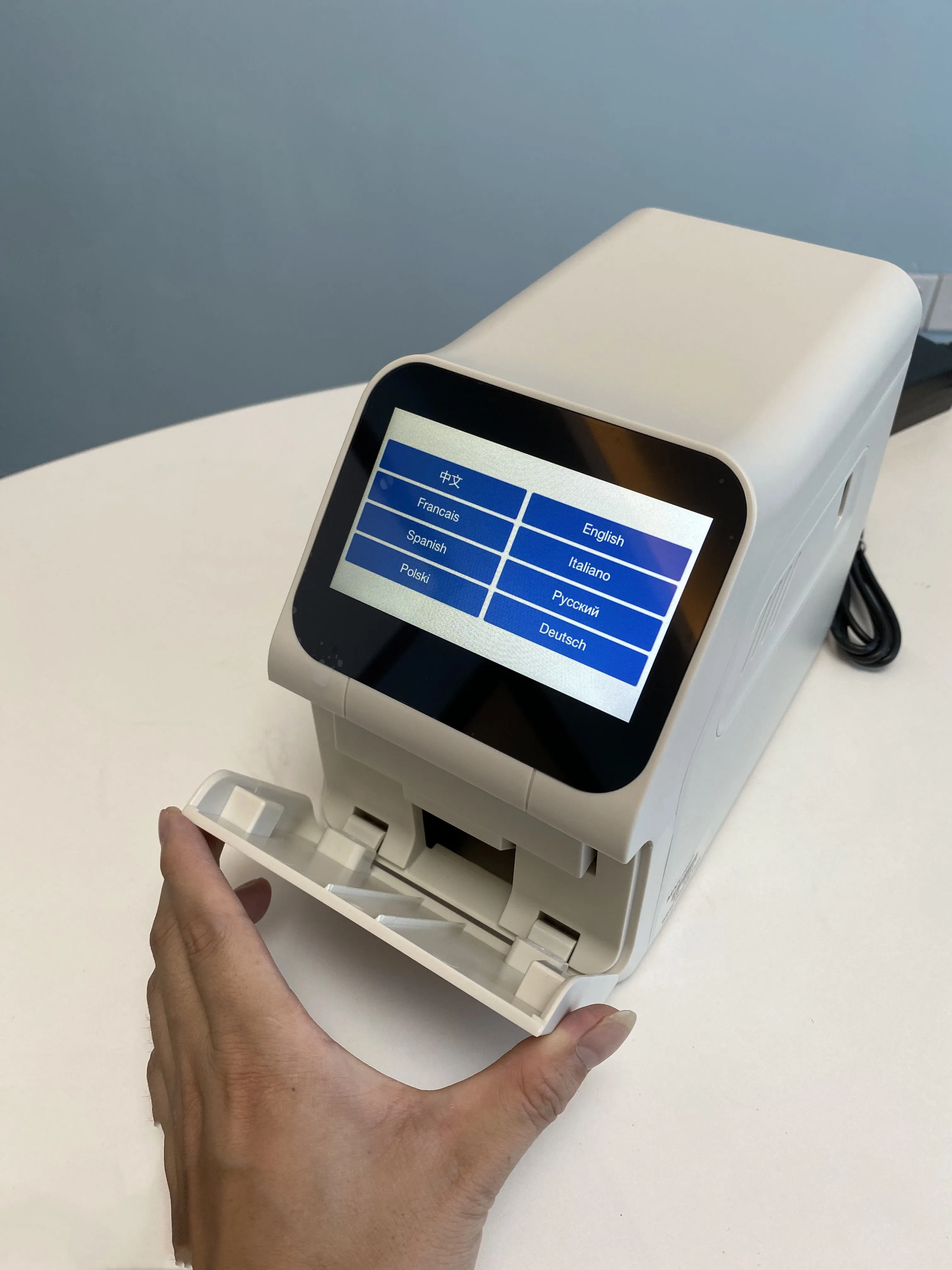 Портативный анализатор сухой химии MNCHIP ветеринарный автоматический биохимический с диском