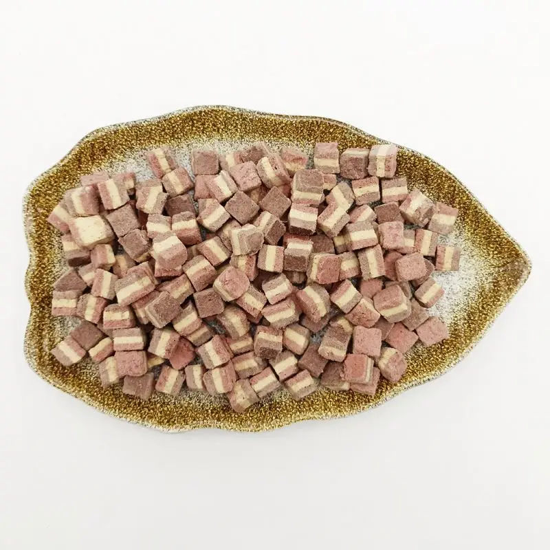 Wholesale freeze-dried cat snacks Pet snacks pet food Freeze dried cranberry goat milk cube Freeze dried dog snacks and dog food