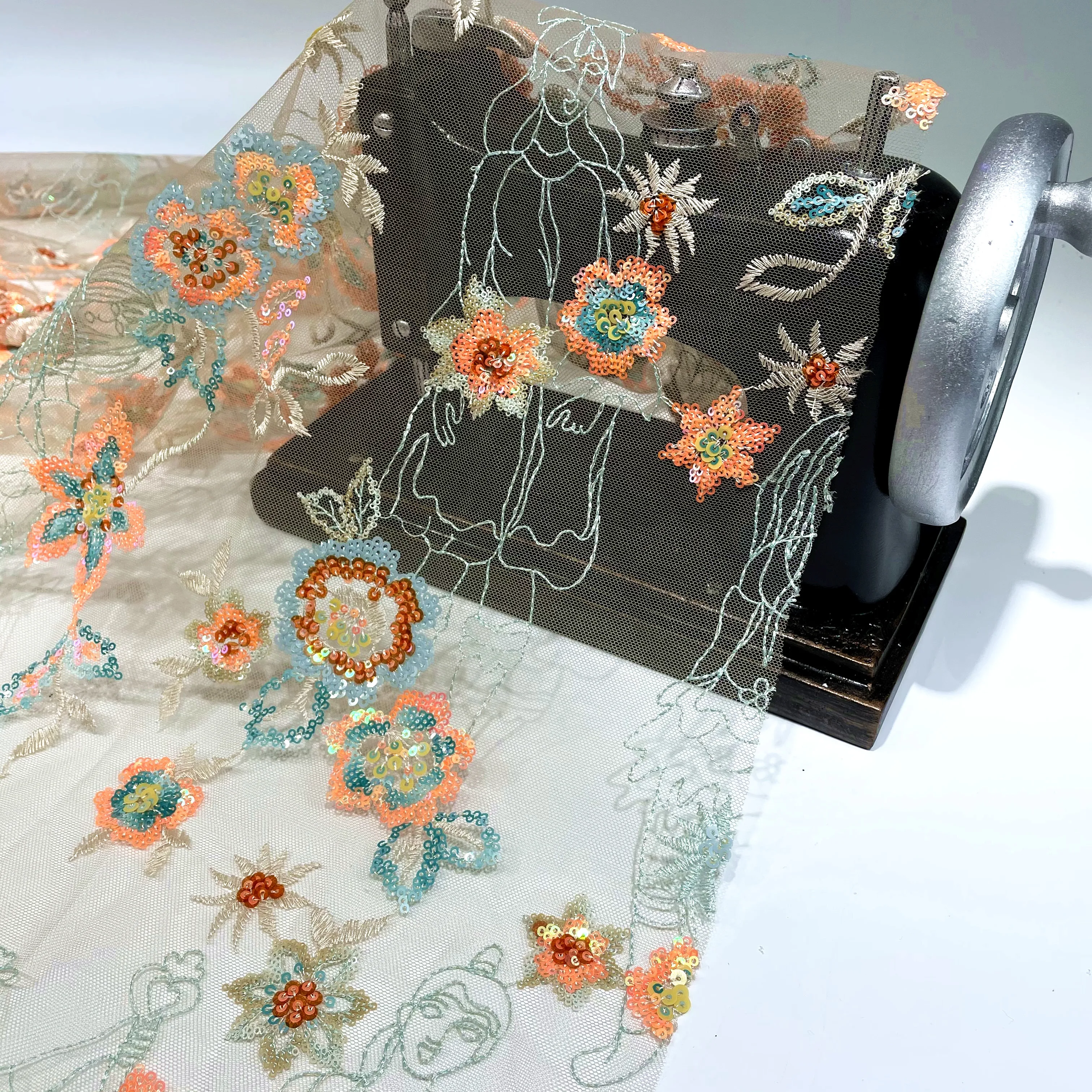 
Wholesale new arrival figure design elegant florals knitted mesh embroidered sequin fabric 