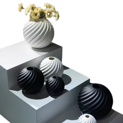 Simple creative black and white revolving ball vase living room TV cabinet home decoration