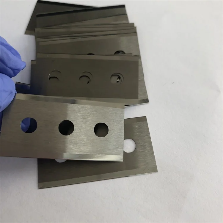 New Design Tungsten Carbide Ceramic Double Three Hole Slitting Blade for Machine Protective