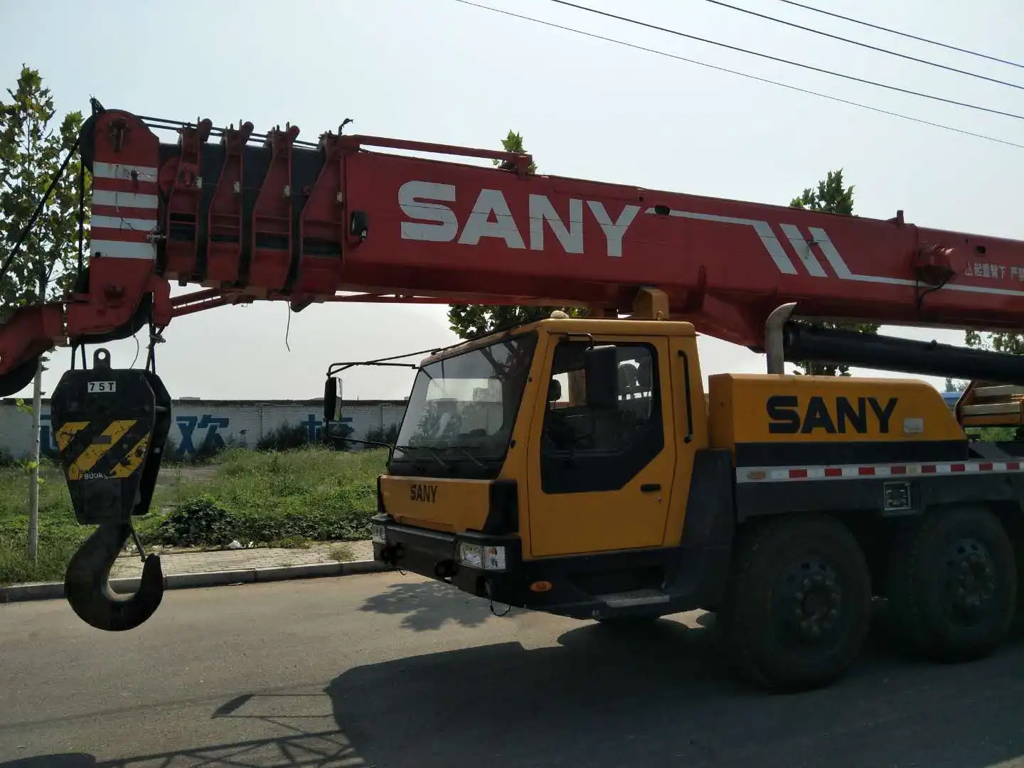 Автокран Sany Stc750e 75 тонн самый популярный в продаже грузоподъемность двигатель 2022 Подержанный гидравлический мобильный