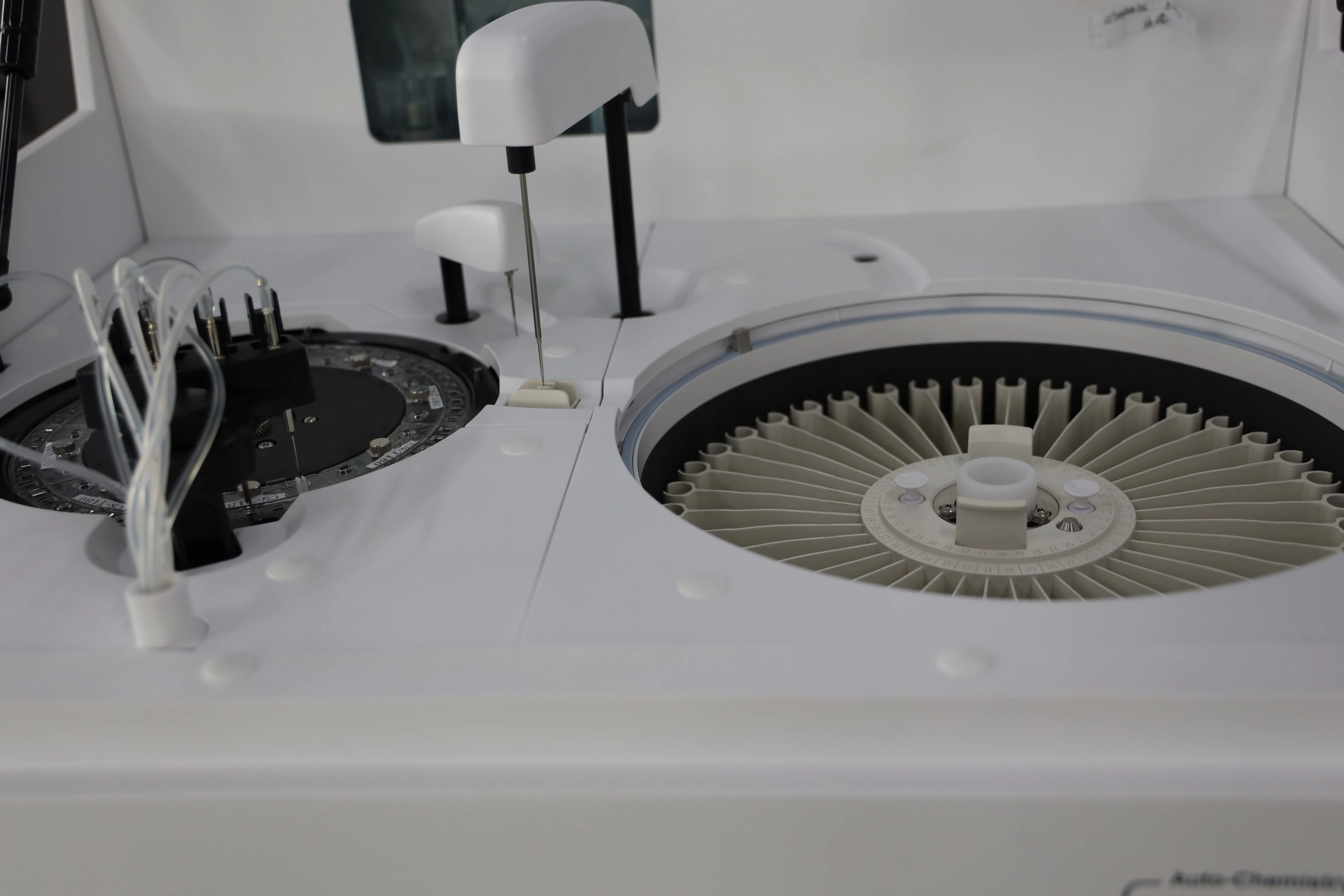 Dry chemistry analyzer biochemistry of clinical analytical instruments