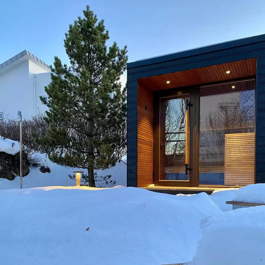 Traditional Red Cedar 6 People Steam Outdoor Cube Sauna