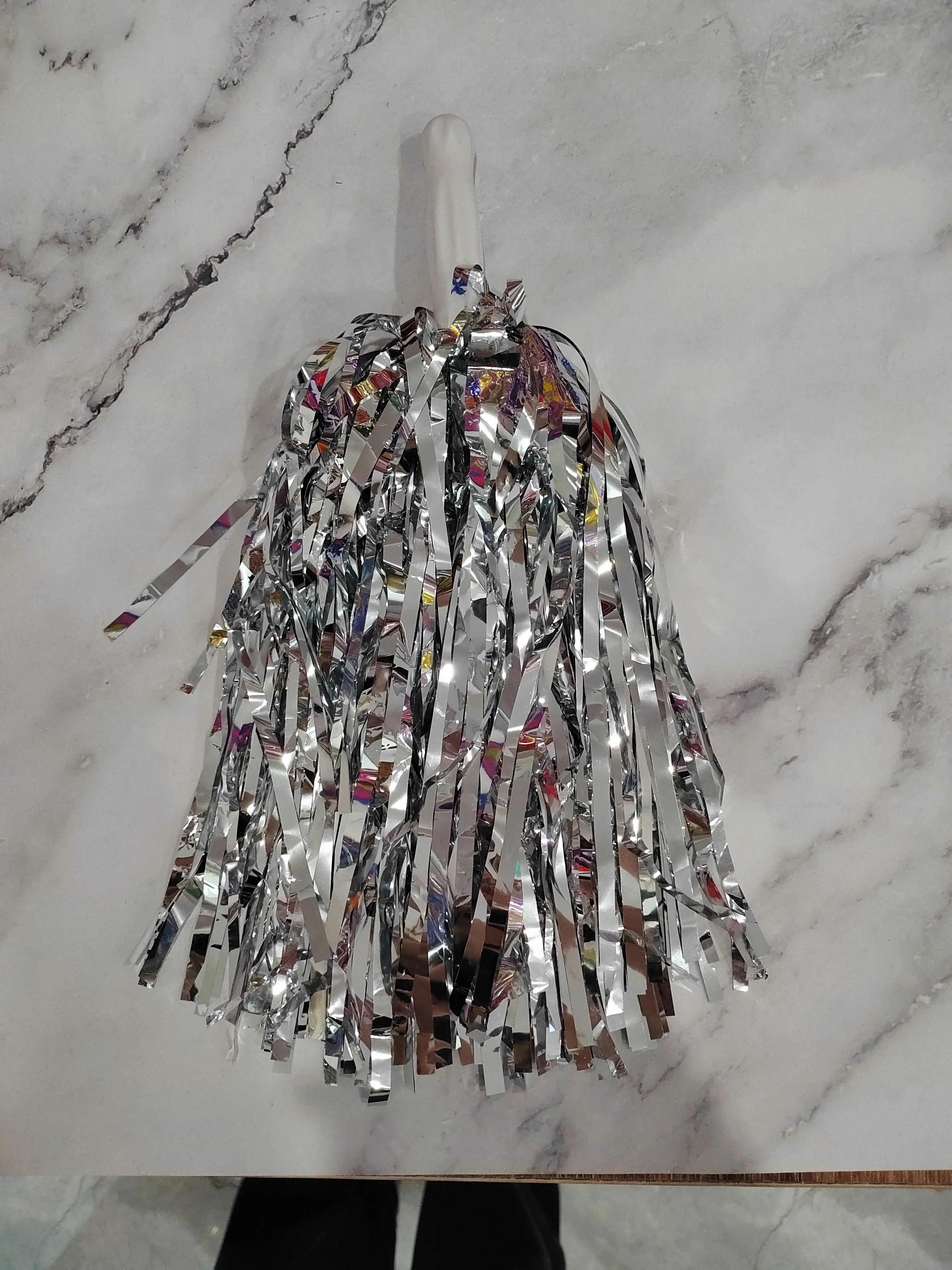 Wholesale High Quality Cheerleading Pet Material Plastic Pompom Cheering Pom Poms