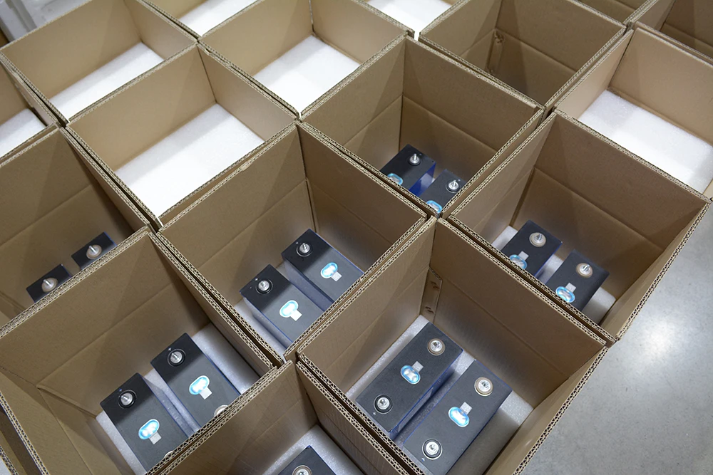 Lfp Lithiun Ion Battery Power Tools Fast Delivery Ukraine Poland Warehouse EU Stock Grade a LF304 3.2v Lifepo4 Solar Storage EV