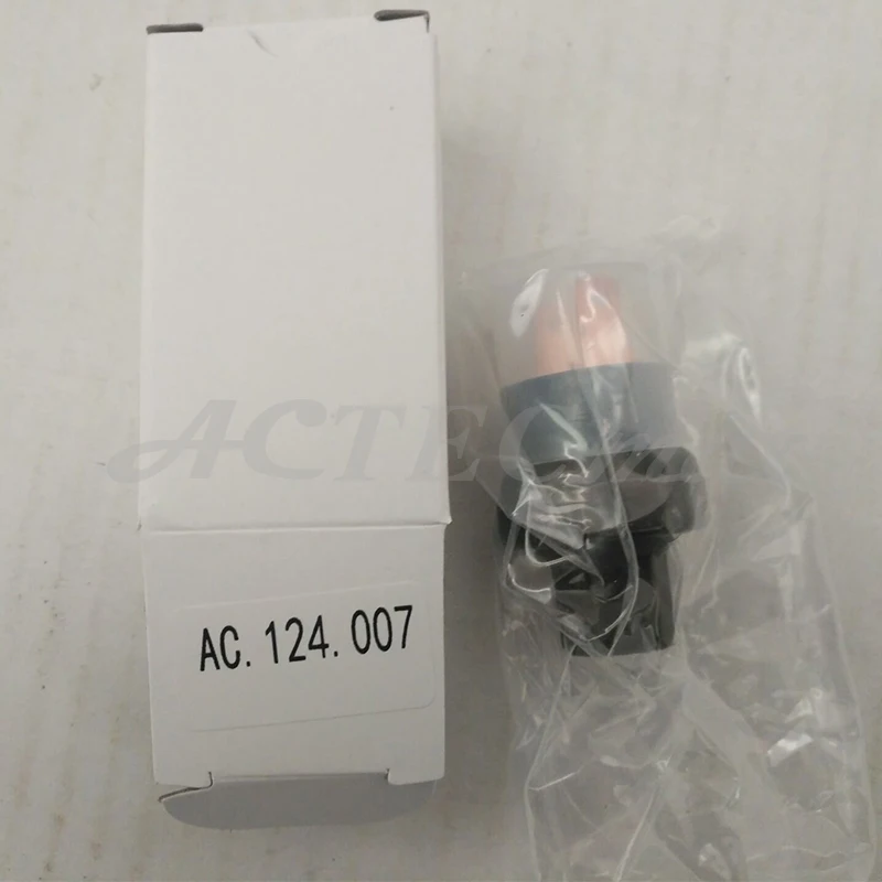 R-134a Auto air conditioning pressure