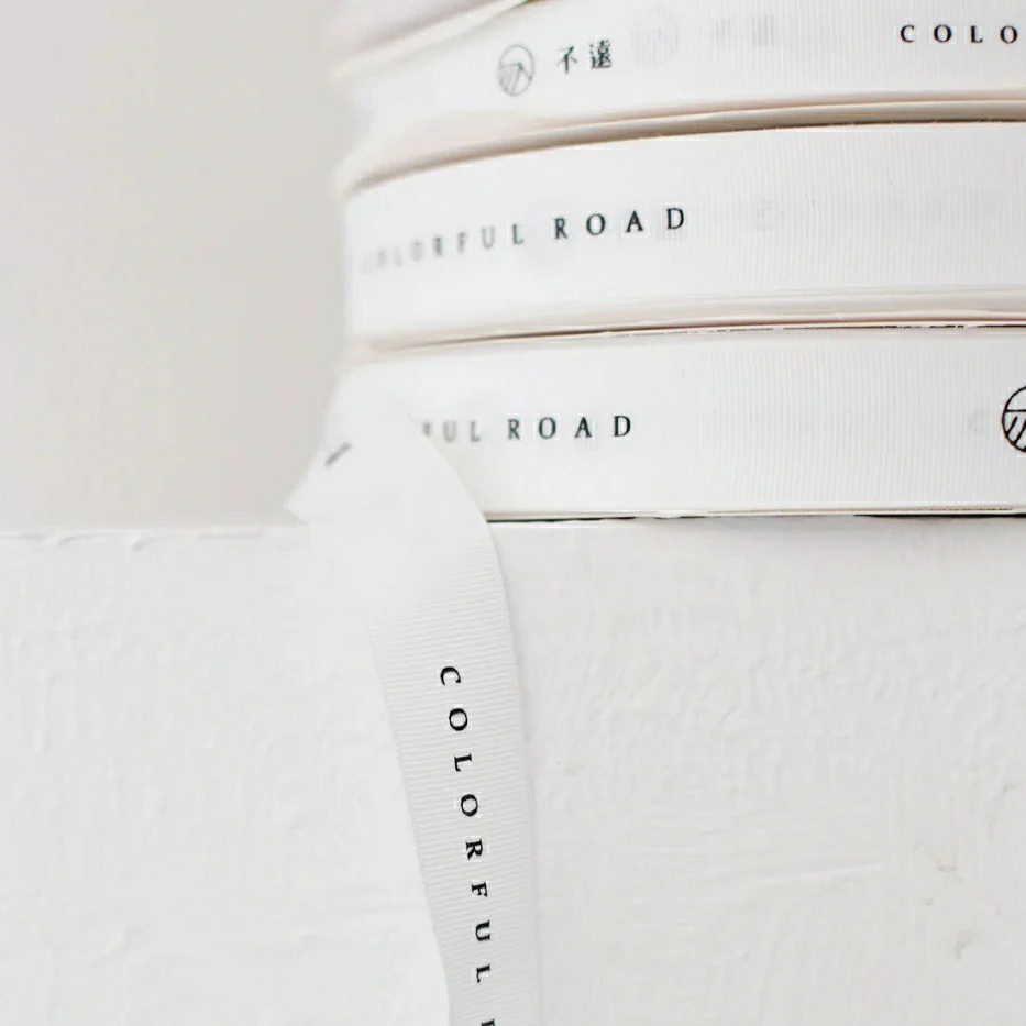 Customized gift wrapping design white fabric cotton ribbon label tape canvas garment cotton ribbon rolls hot cutting