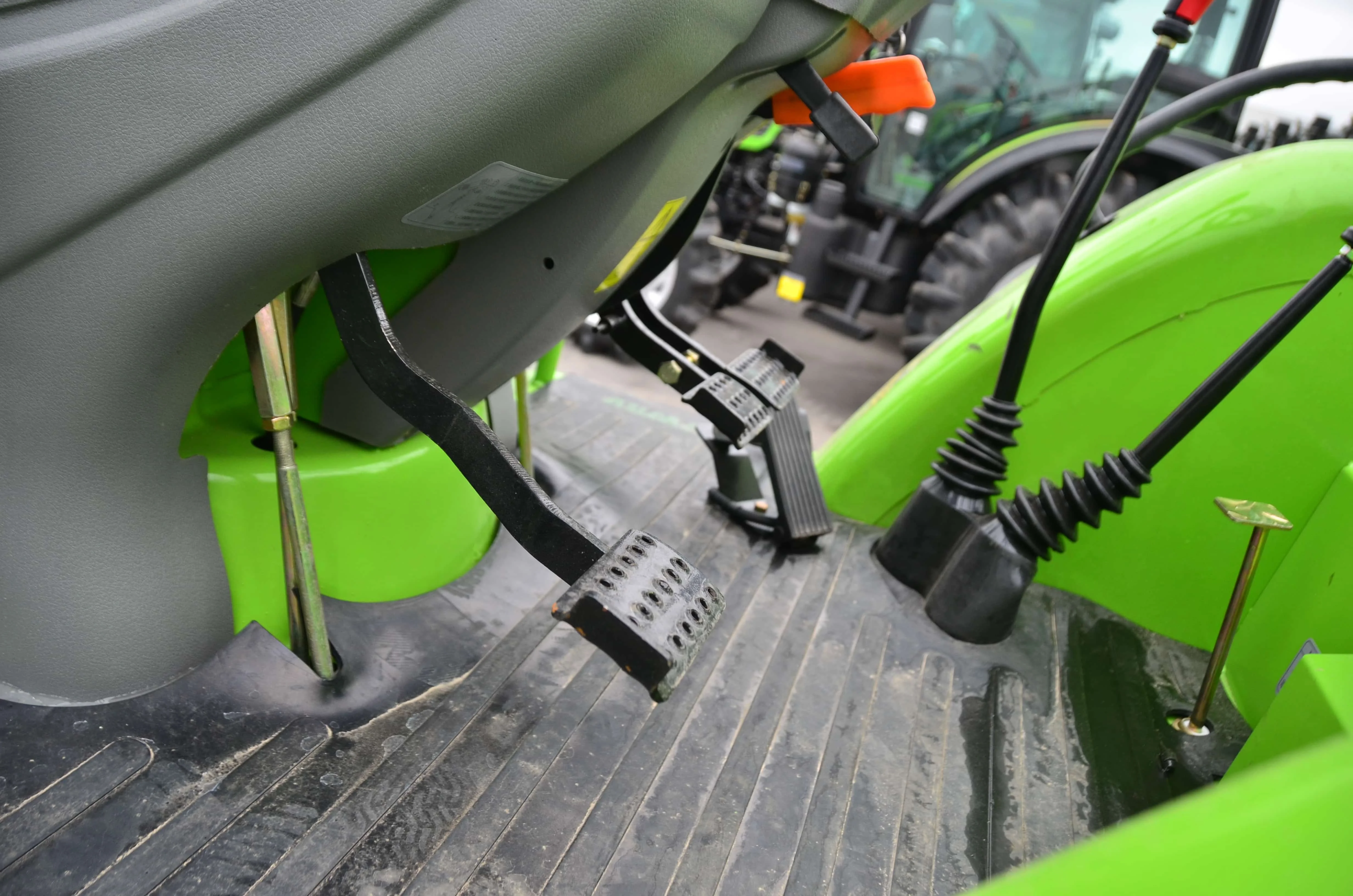 10% Off Accessories Sent As Gifts Agriculture 90hp 4X4 Cheap Farm Tractors For Sale