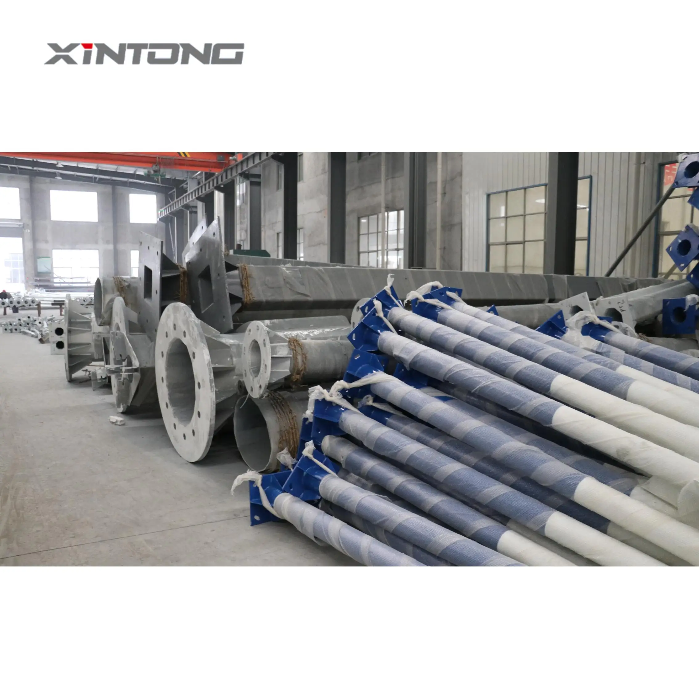 Stainless Steel Outdoor Lighting Column Hot Dipped Galvanized Solar Road Lamp Pole