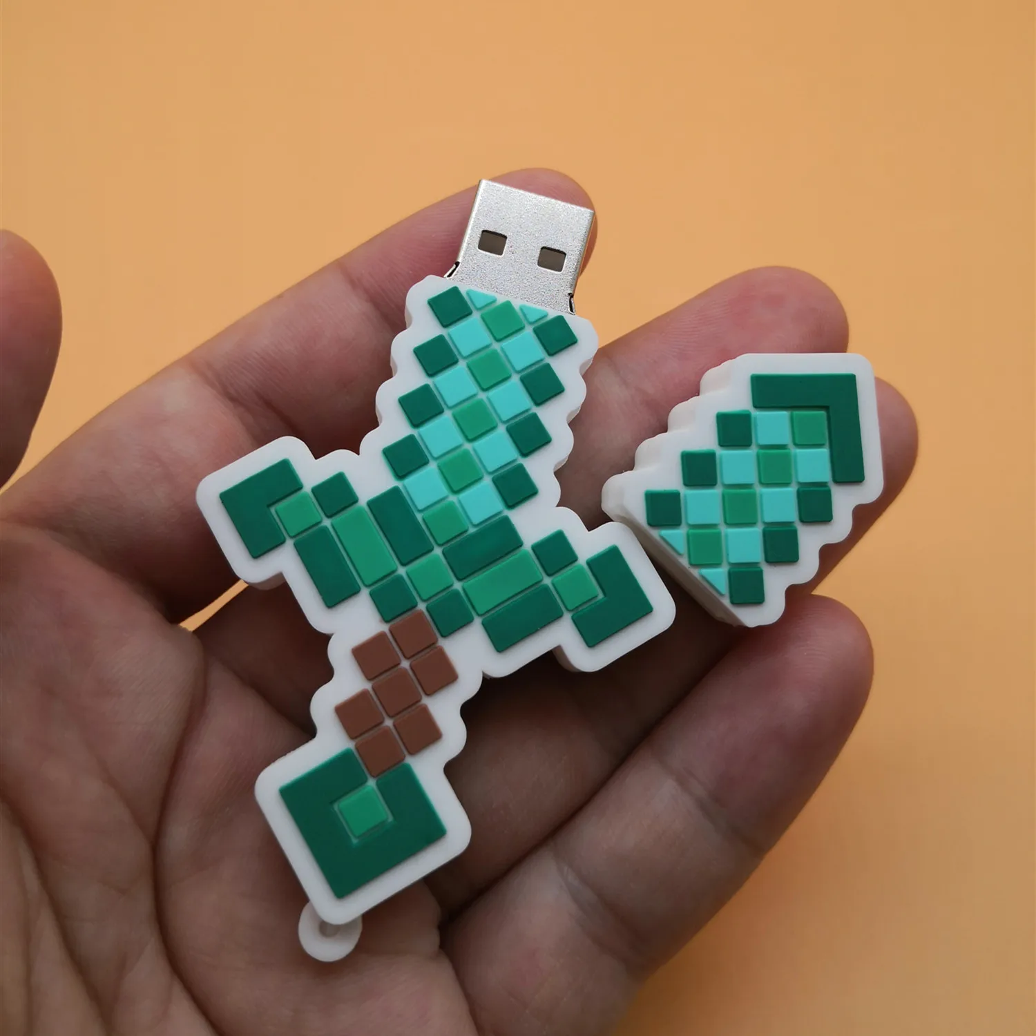 High Speed Memory Usb Stick PVC 32GB Cle Usb Pendrive 32GB LOGO Customized Sword Shaped Gift Toys Flash Disk