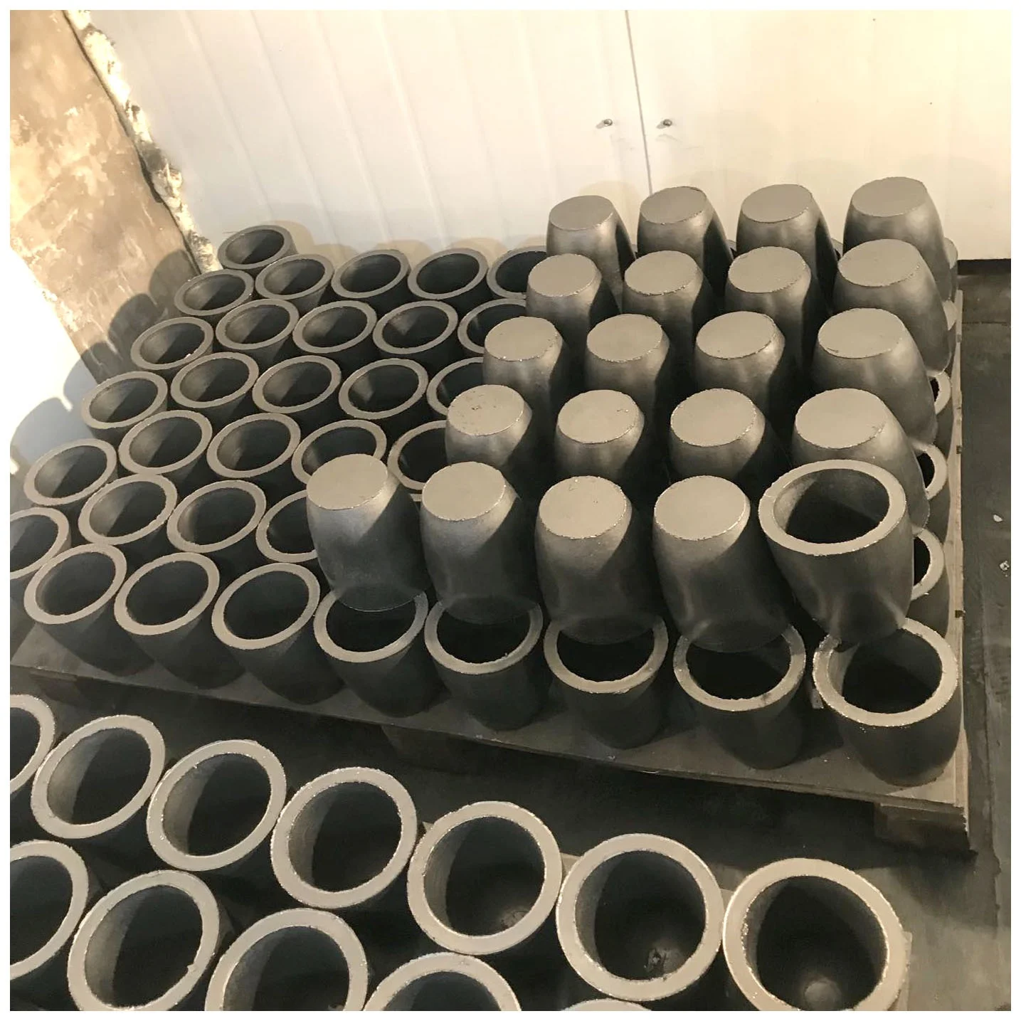 Заводская поставка и изготовление тигля из графитовой глины для рафинирования золота