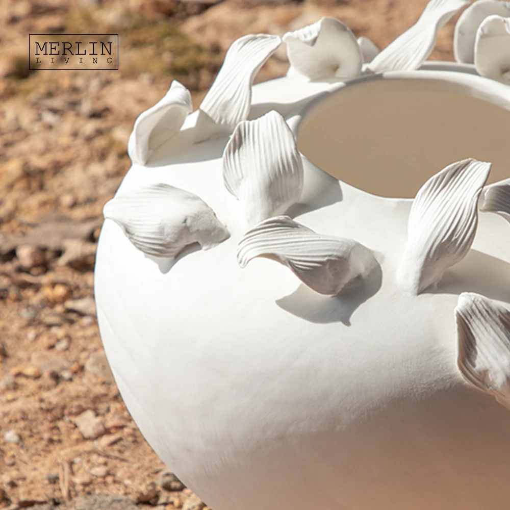 Merlin Living handmade ceramic vase for home decor Oval shape fallen leaf vase Chaozhou Ceramic Factory Manufacturing