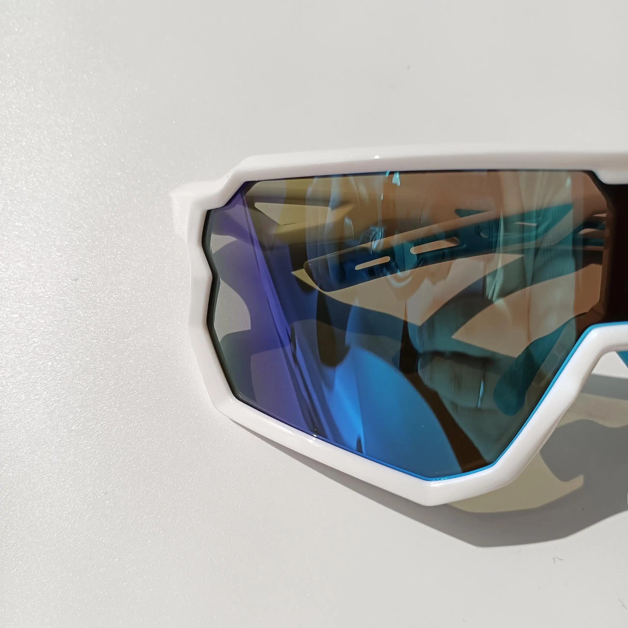 custom logo trendi unisex sport outdoor mens lens windproof cycling glasses sports polarized one piece sunglasses