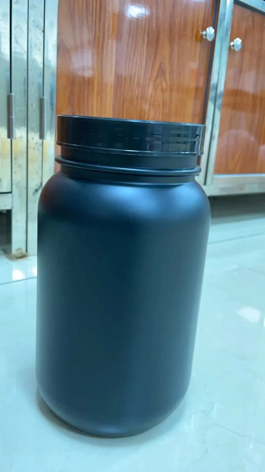 Weikang пустые винтовые крышки HDPE пластиковый контейнер для белкового порошка с черной и белой крышкой
