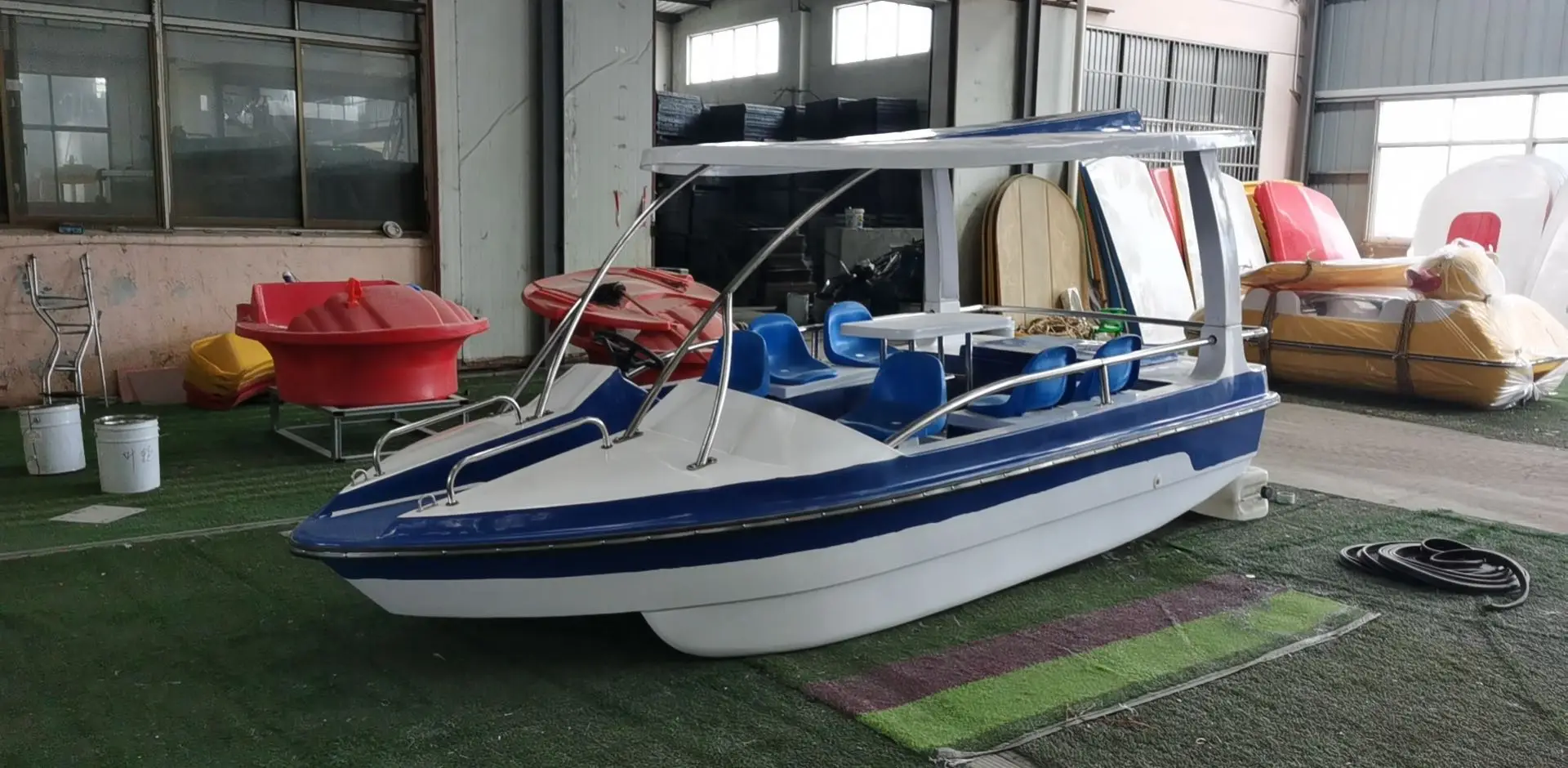 
8 passager Electric leisure fiberglass boat for park 